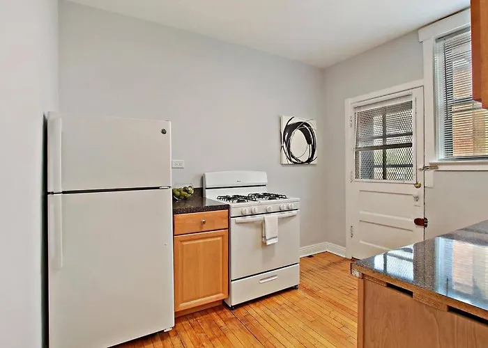 Apartment 1br Deluxe With Complete Amenities - Campbell 3 *
